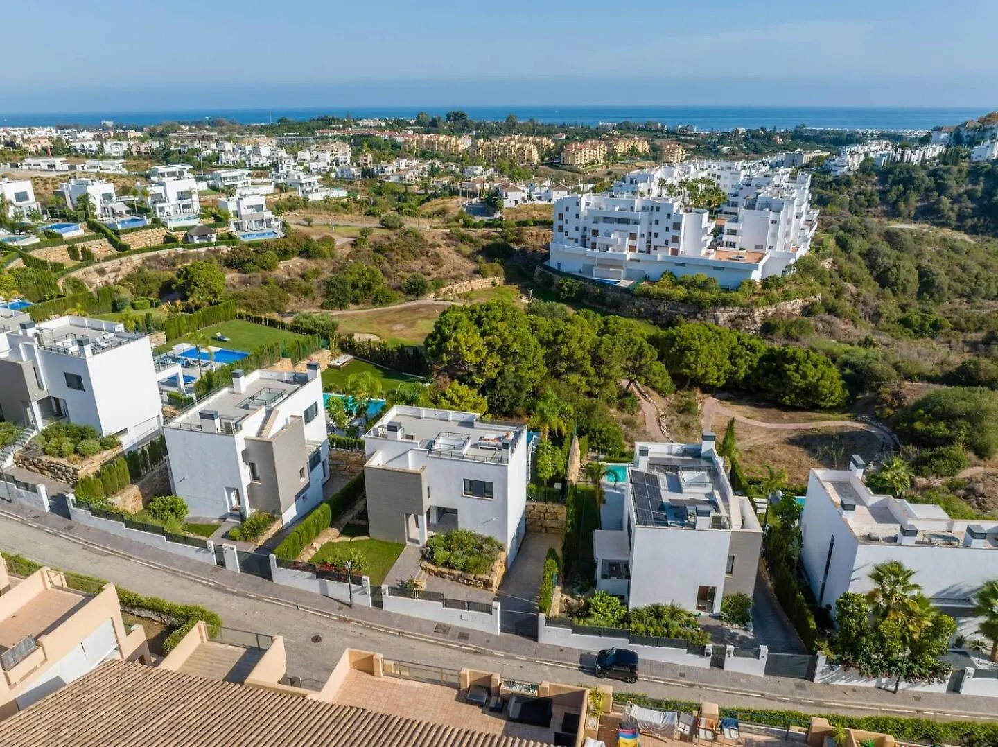 New Luxury 4Br Villa Pool, Bbq Estepona