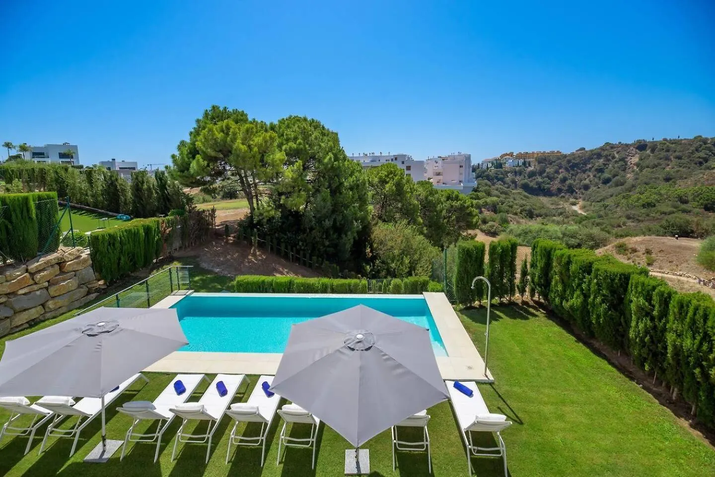 New Luxury 4Br Villa Pool, Bbq Estepona