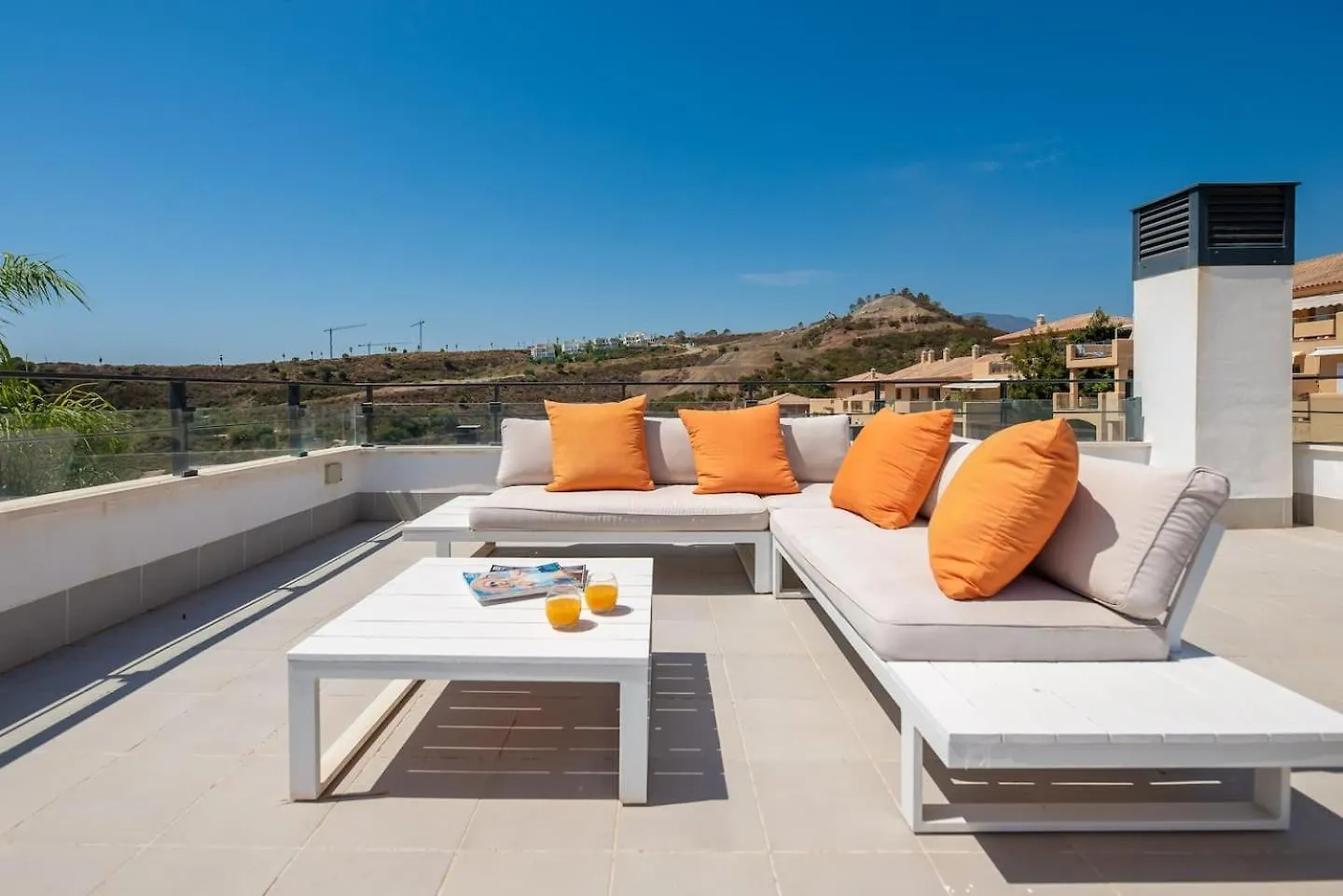 New Luxury 4Br Villa Pool, Bbq Estepona