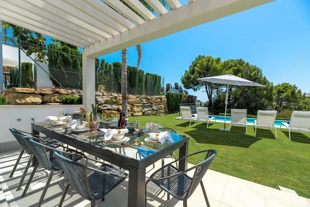 New Luxury 4Br Villa Pool, Bbq Estepona